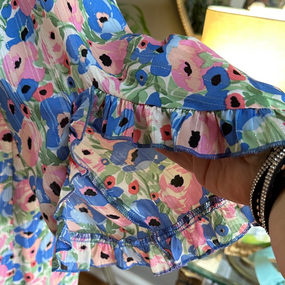 Vibrant Floral Blouse in Blue, Pink, and White - Picture 5 of 12